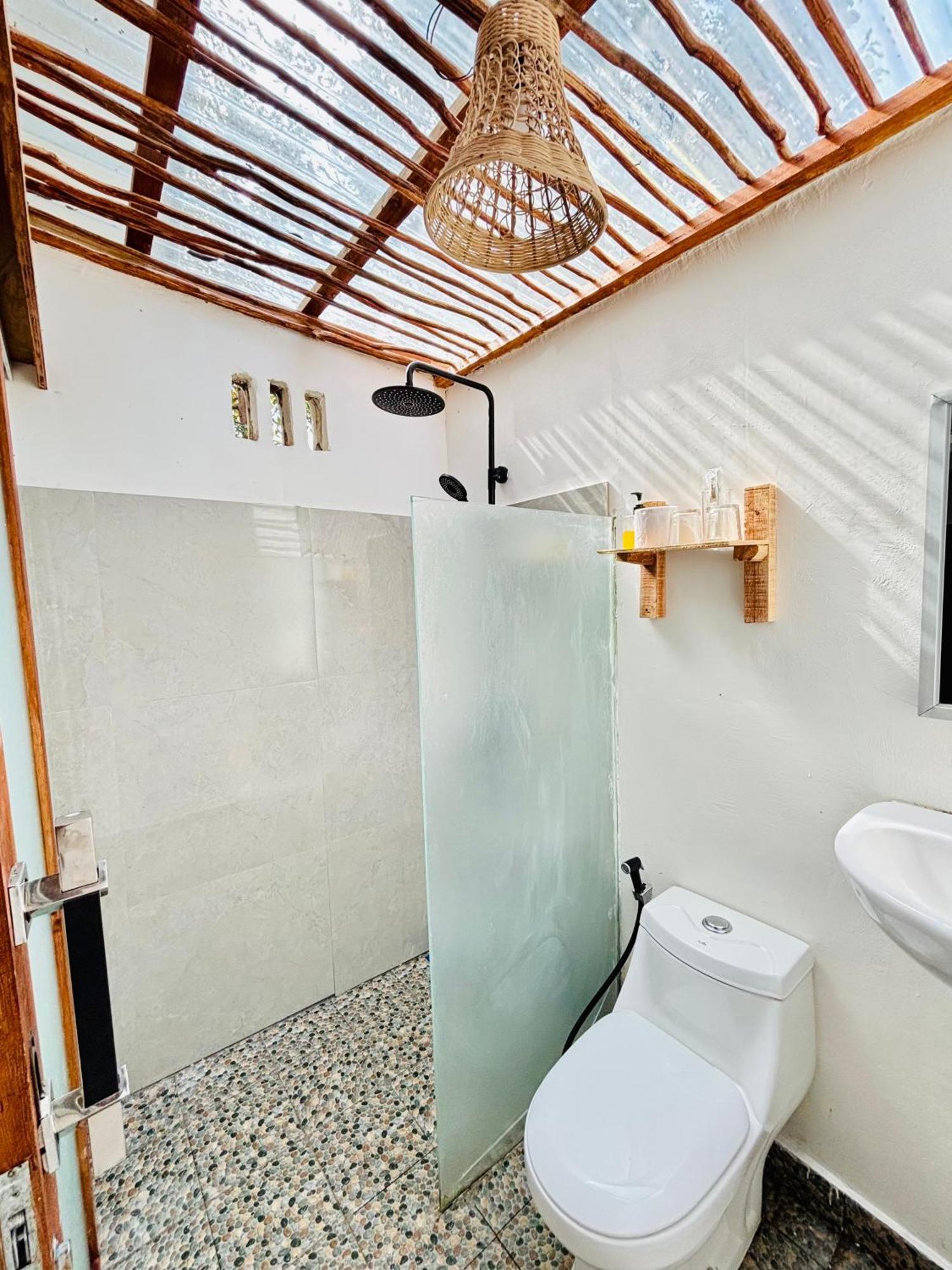 Anjani Larva Cottage - Homestay And Eatery Senaru Dış mekan fotoğraf