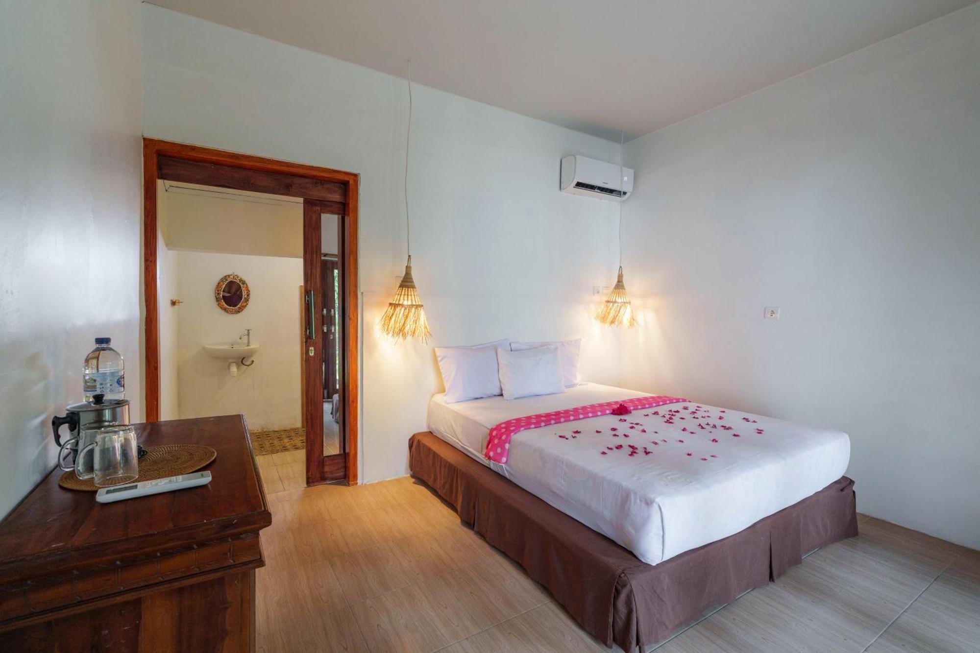 Anjani Larva Cottage - Homestay And Eatery Senaru Dış mekan fotoğraf