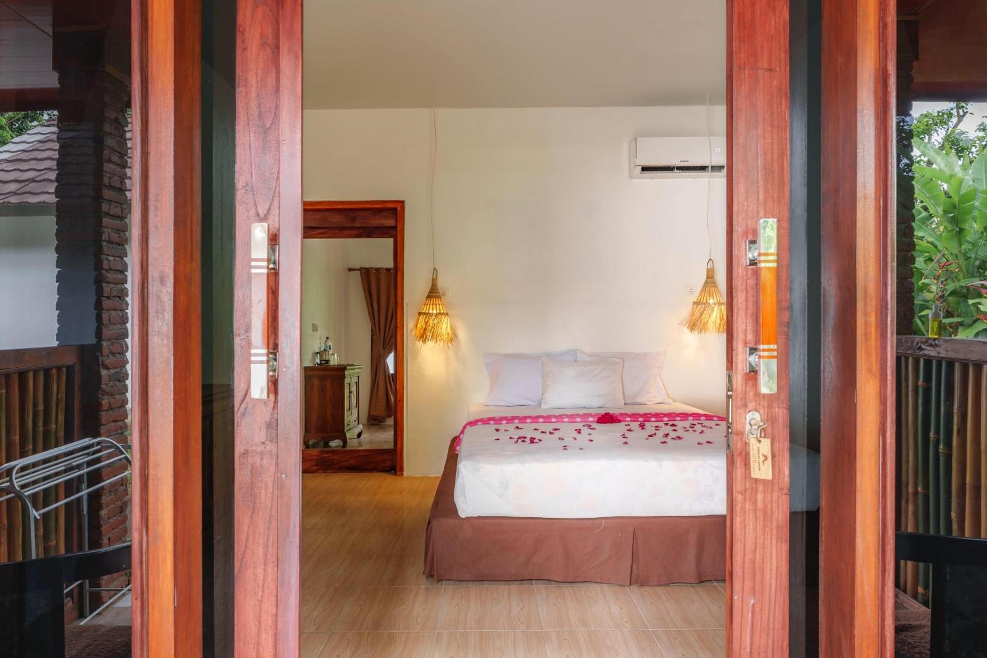 Anjani Larva Cottage - Homestay And Eatery Senaru Dış mekan fotoğraf